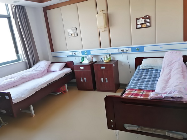 如何办理深户迁入_变态男躲女神床下,尺度生猛的日本电影!