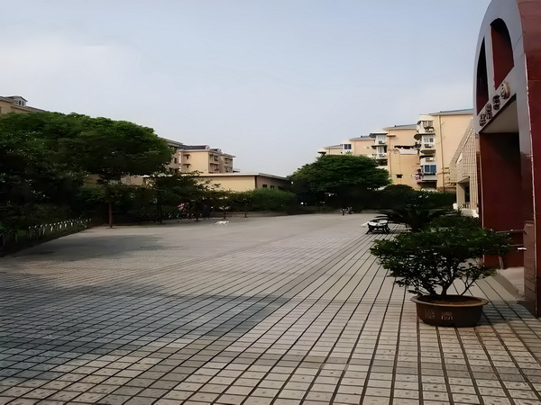 2025年深圳入户停止时间_《南京照相馆》很好,能爆! 能爆愧疚女的-子感: